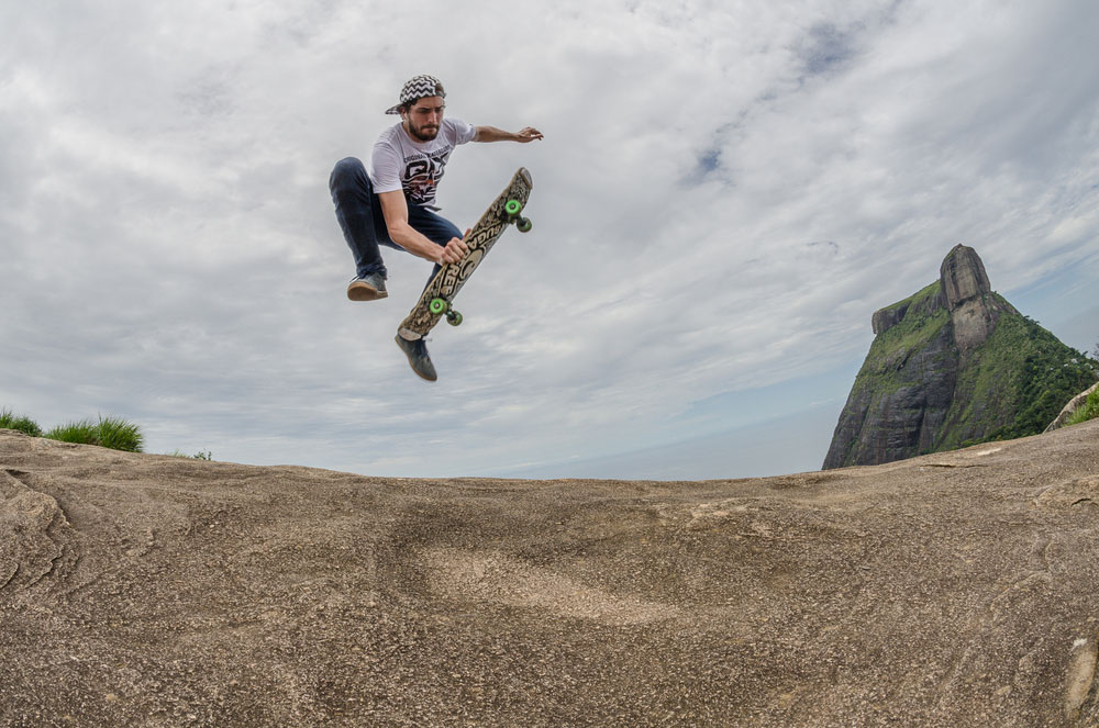 alexandre-feliz---boneless-fingerflip-to-indy.jpg